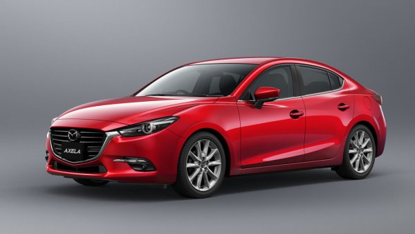 Обновената Mazda3 (Axela) за пазара на Япония