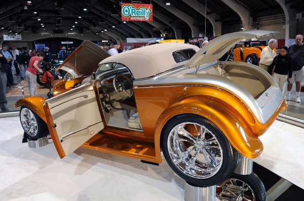 Кадри от тазгодишното американско автоизложение "Grand National Roadster Show"