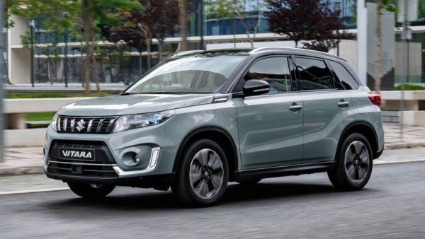 Среден пробег: 33,000 км
Актуалната Vitara, която се прави в Унгария от 2015 насам, се представя учудващо добре в класацията на TUV. Това важи и за тригодишните автомобили, въпреки честите проблеми със светлините. За по-стари бройки имаше няколко сервизни акции - за неправилно работещи лампи по таблото (коли, произведени до 2016), неправилен монтаж на задната ос (2015) и дефектен клапан на вакуумната помпа. 
