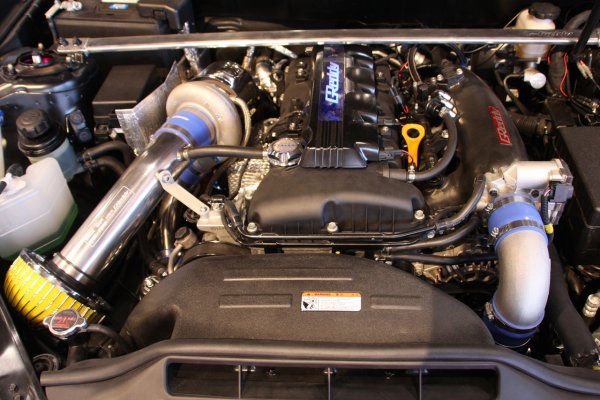 Hyundai Genesis Coupe от GReddy