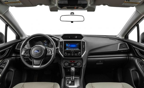 Цена на базовия модел в САЩ: 19 720 долара
Колко струва в България: Това е най-големият шок в списъка. В България според ценовата листа от октомври Imprezа с приблизително същата мощност (150 конски сили), струва... точно два пъти. Вярно е, че тези 62 340 лева са за модел с по-високо оборудване и с вариаторен автоматик, докато в САЩ базовата версия е с ръчни скорости. Но основната разлика идва от задвижването - за да покрие евростандартите за емисии, Impreza идва тук с хибридна система e-Boxer, вместо с обикновения бензинов агрегат. 