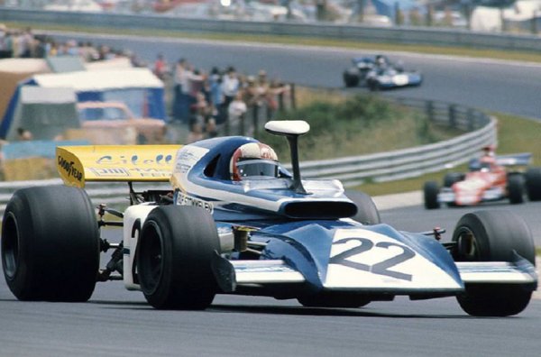 Дори и с такива ограничения обаче, Колани успява да се докаже: Eifelland Type 21 се оказва максимално различен от останалите и се нарежда сред най-необичайните болиди във Формула 1. Всъщност, дизайнерските усъвършенствания на Колани не се вписват добре с практичността: колата има проблеми с охлаждането, притискателната сила и надеждността. С напредването на сезона на отбора спешно му се налага да върне по-традиционния вид на болида. Тимът обаче не постига никакъв успех: най-добрият резултат на Eifelland Type 21 е 10-о място от 8 старта, в които участва.