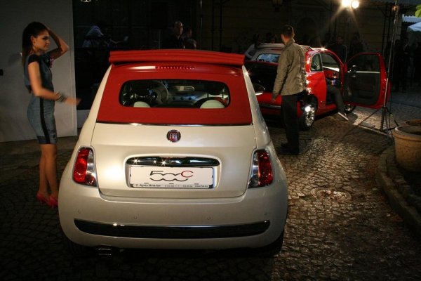 Българската премиера на Fiat 500C - кабрио версията на познатото бижу Fiat 500 