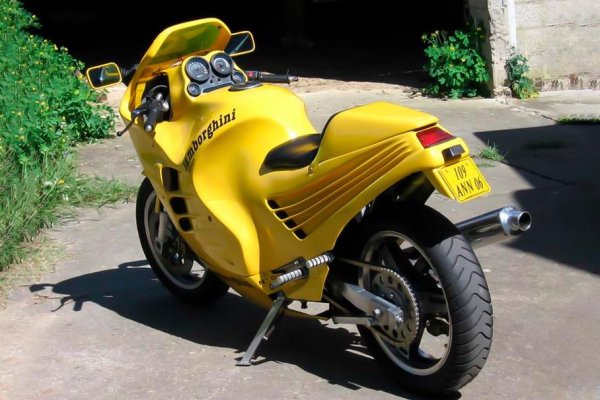 "Киборгът" има алуминиева рамка и еднолитров 4-цилиндров мотор от Kawasaki с доста приличните за онова време 132 к.с. Много по-важно е, че Design 90 се отличава с повече от умерено собствено тегло (184 кг) и в резултат на това класно съотношение мощност/тегло, което му позволява да достига максимална скорост от почти 260 км/ч.
 Забележимо по-тежките съвременници на двуколесното Lambo не изоставали с максимална скорост, но разликата в теглото мигновено ги превърнала в аутсайдери на писти и криволичещи пътища. Тези, които се добрали до ексклузивния спортен байк, били възхитени от управляемостта и динамиката, непостижими за други модели.

Компанията планирала да пусне 25 екземпляра, но цялото начинание било съсипано от астрономическа цена от 13 500 долара. В резултат били създадени едва 6 мотоциклета.