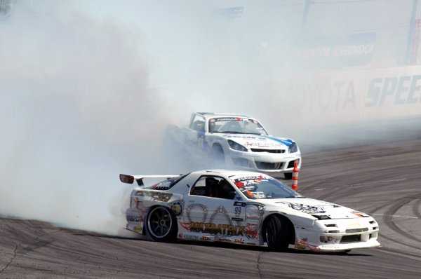 Formula Drift 2008. Писта Irwindale, САЩ Калифорния