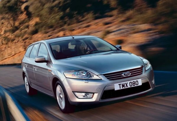 Тези два елемента не са свързани, но попадат в една категория, тъй като получават доста похвали. Собствениците на Mondeo са категорични, че окачването е по-меко от това на VW Passat, Kia Optima и Mazda66. Шумоизолацията също е на високо ниво, като при скорост от 130 км/ч в салона може да се води нормален разговор. Двигателят се чува едва при по-интензивно ускорение. Затова и моделът получава оценка „отличен“ при пътувания на дълги разстояние.