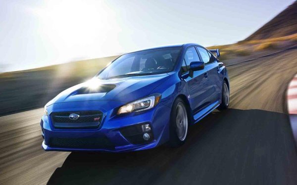 Subaru WRX STi превъзхожда много суперколи по този показатели. Все пак това е 5-местен модел, който може да бъде използван и като семеен автомобил. При скорост от 112,65 км/ч WRX STI се нуждае от 50.6 метра за пълно спиране. Дисковете на автомобила са стоманени, като отпред за 326-милиметрови с 4 апарата, а отзад - 316-милиметрови с два.
