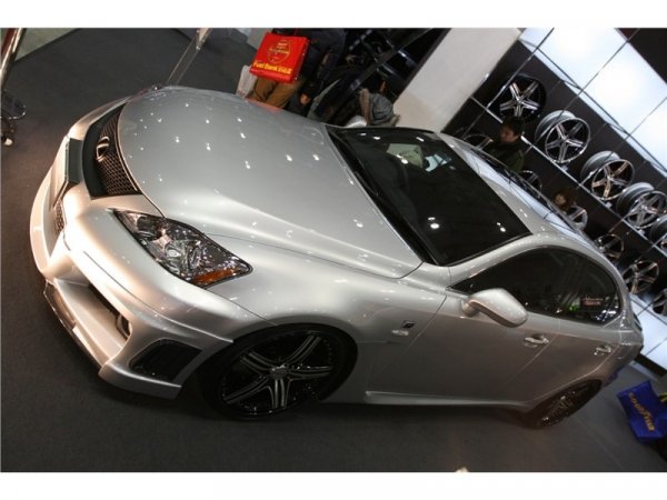Lexus IS F Black Bison Edition от WALD  / Токио 2009