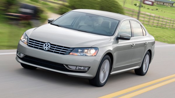 Разходи за обслужване и технически прегледи за 10 години - $11 700

Стойност на ремонтите (по данни на сайта Motor1)

Смяна на масло и филтри - $158

Смяна на дискове и накладки - $1220

Смяна на стартер - $876
