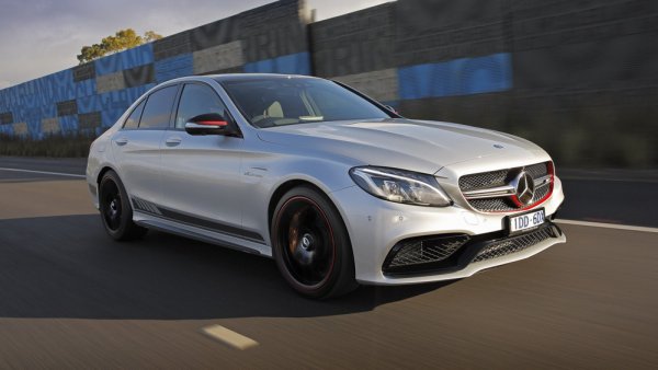 Разходи за обслужване и технически прегледи за 10 години - $12 800 

Стойност на ремонтите (по данни на сайта Motor1)

Смяна на масло и филтри - $173

Смяна на дискове и накладки - $2903

Смяна на стартер - $1517
