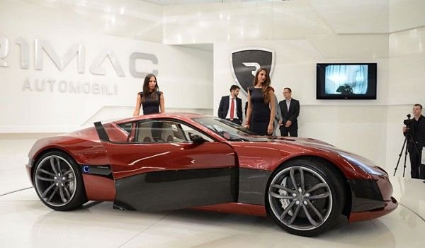 Франкфурт 2011 - Concept One - електрически суперавтомобил на хърватската компания Rimac, чийто интериор е изработен от българското тунинг ателие Вилнер.