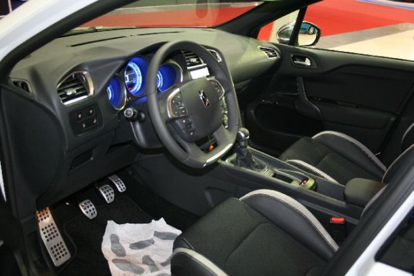 Автосалон София 2011