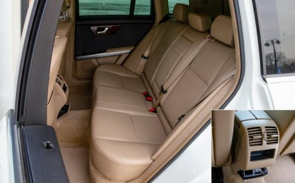 Тук лека преднина все пак има GLK, който ускорява доста по-енергично (заради високия дизелов въртящ момент при ниски обороти), и въпреки размерите си е по-икономичен, със зимен разход около 7-7.5 литра на 100 км. Окачването охотно поема всякакви дупки и неравности. Компенсацията за това е, че веднъж на около 100 000 км ще трябва да смените амортисьорите, срещу около 350-400 лева. 
Polo също стои доста добре на пътя и дори реагира на волана малко по-точно и прецизно от GLK. Окачването обаче е доста по-посредствено в обирането на неравностите. Иначе се слави като здраво, и това е добре, защото цените на частите за него са същите, както и при Mercedes. 
