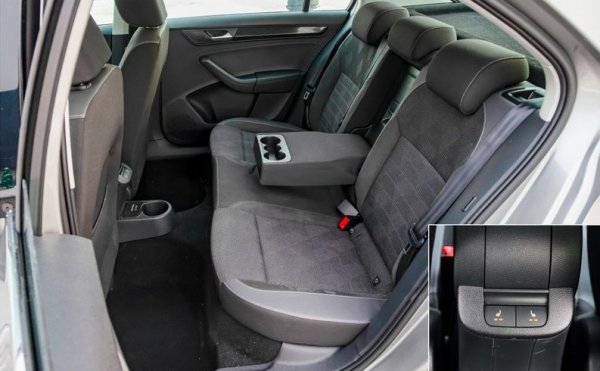 Тук основният въпрос е къде ще поддържате GLK. Ако отидете в официален сервиз, разходите ще са по-високи, отколкото при Polo. Но колко хора с 10-годишни коли ходят по официални сервизи? Докато с фолксвагена нямате избор: трябва да плащате цените на официалния представител, за да е валидна гаранцията. При такова разпределение - GLK в неофициален, Polo в официален - едно техническо обслужване ще излезе по-евтино при мерцедеса, и то с 50-100 лева. 
Колкото до данъците, в Русия те са осезаемо по-високи за GLK. В България обаче е обратното: държават все още товари с надбавки новите автомобили, а понижава ставките за онези над 5 години. 
Другият съществен разход, който при GLK е по-висок, е за гуми. Макар че отдавна минаха времената, когато Polo се предлагаше с 14-цолови джанти, така че разликата вече не е толкова голяма. 
