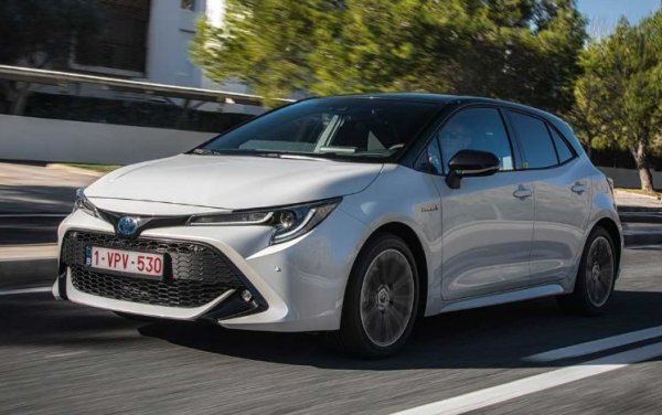 Ако през 2016 г. японците (по неизвестни и до днес причини) не бяха прекръстили хечбека с 5 врати на Auris, то Toyota Corolla не би попаднала в този списъка. С новото си име моделът се продаваше в Европа през последните 12 години. В крайна сметка, марката се върна към корените си, като моделът получи хибридно задвижване.

Период на производство на оригиналния модел:  от 1966 г. (дванадесет поколения) 

Период на производство на възродения модел: от 2018 г.