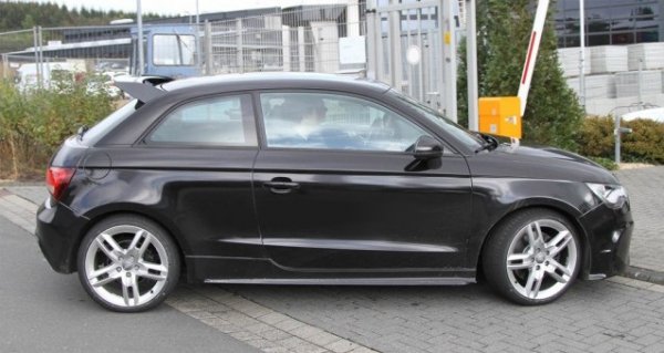 Шпионски снимки на Audi RS1 