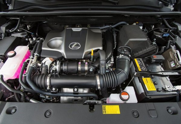 Версията с турбокомпресор като цяло е по-надеждна, но задният семеринг на коляновия вал може да протече след 100 000 км. Ако под капачката на отвора за пълнене на маслото се появят следи от масло, най-вероятно виновникът е уплътнението, което лесно се сменя. 

При NX преди фейслифта, понякога се поврежда клапанът за преобразуване на турбо налягане, което се проявява с потрепване при рязко ускорение. По-добре е веднага да се монтира обновената част от обновената версия.
