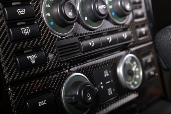 Range Rover от българското ателие Carbon Motors