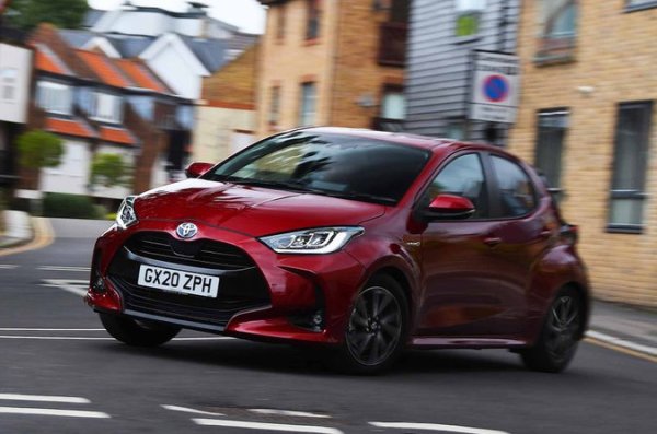 Обявен разход на гориво (смесен) &ndash; 3,6 л/100 км

Реален разход &ndash; 4,65 л/100 км

Хибридните автомобили не са по-евтини, но са изключително пестеливи. Добавете, че  предлагат отлична производителност и ще разбере защо са толкова търсени в последно време. Някои от тях, въпреки малките си размери, предлагат достатъчно вътрешно пространство.