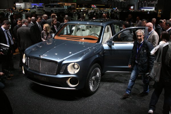 Женева 2012 / Bentley EXP 9 F 