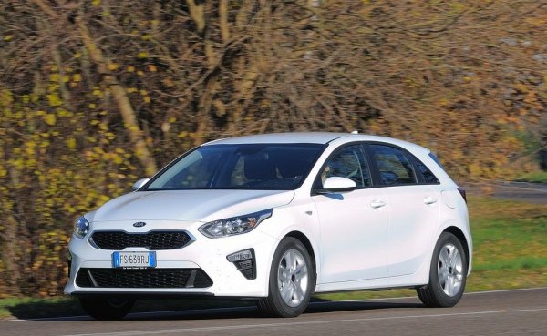 Шестстепенната автоматична скоростна кутия A6GF1 се среща в огромен брой модели Kia и Hyundai. - Creta, Elantra, Rio, Soul, Seltos, Cerato, Ceed и други.

Шестстепенната корейска механика на флуиди се счита за изключително надеждна. Но прекъсвачът е много чувствителен към чистотата на работната течност. Трябва да се сменя маслото на всеки 50 000 км. И всяка смяна на течността е съпроводена със смяна на филтърния елемент. За пълна подмяна са необходими 7,3 литра течност Hyundai ATF SP-IV.
