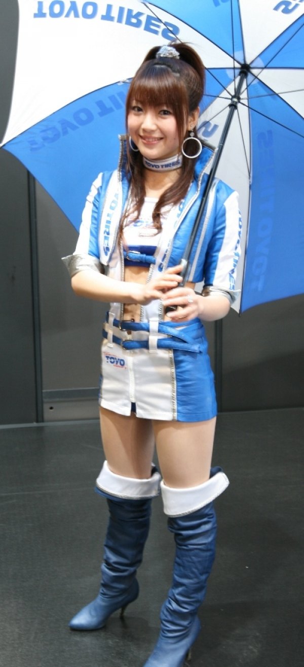 Момичетата на автосалон Токио 2009