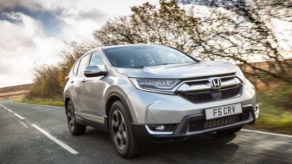 Продажбите на CR-V също са се увеличили през 2019, приблизително с 14 на сто, и достигат 831 000 бройки. Европа е слаб пазар заради недотам икономичните бензинови мотори, но пък в Северна Америка и Близкия изток няма подобни проблеми. 
