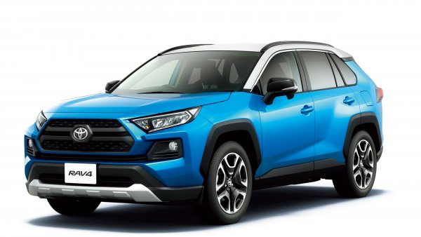Продажбите на кросоувъра през 2019 са съвсем малко под 1 милион - което е 19% ръст спрямо 2018, обясним с подмяната на поколенията. В Европа по традиция RAV4 се продава по-слабо заради поостарелия си интериор и използваните вариаторни трансмисии, но в последната година заради новите еконорми интересът към хибридните версии нарасна рязко. 
