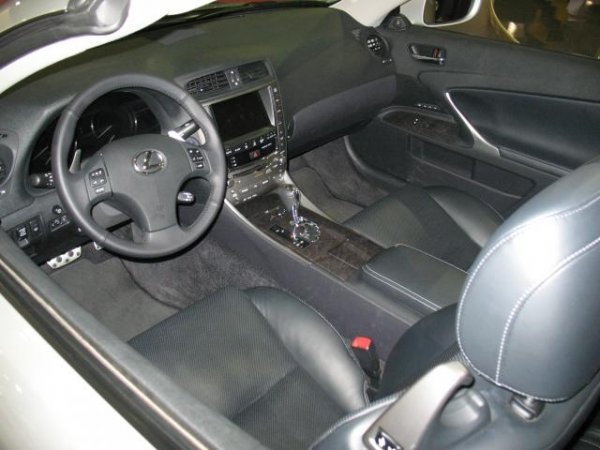 Lexus IS 250C / Автомобилен салон София 2009