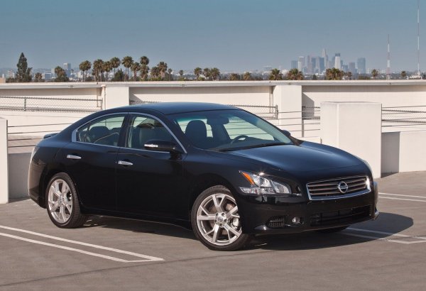 Явно в Nissan изпитват сериозни трудности с трансмисиите, поне за щатските си модели, защото Maxima също получава лоши отзиви от собствениците си. Тук посочените показатели са между 106 000 и 150 000 км.