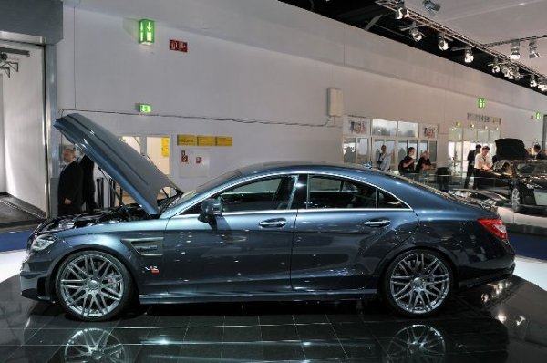     Франкфурт 2011 - Brabus Rocket 800