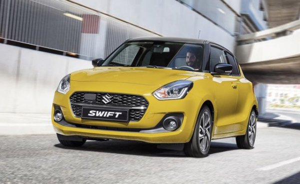 Докато доста марки вече не предлагат AWD дори при големите си кросоувъри, Suzuki го има при своя малък градски модел. Най-евтиният вариант с пълно предаване е мек хибрид с 1.2-литров мотор и 83 конски сили. Оборудването включва заден парктроник, климатик, 7-инчова мултимедия с Android Auto, отопление на предните седалки, автоматични дълги светлини, 16-цолови алуминиеви джанти и тонирани задни стъкла. 
