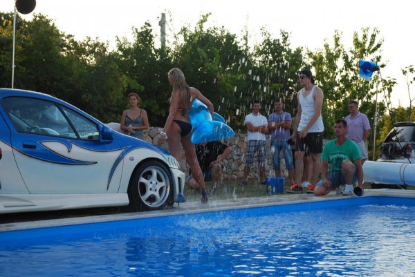 Miss Tuning Calendar 2012