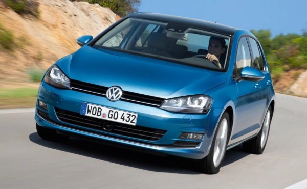 Тип: 1.4 Турбо

Мощност: 122–150 к.с.

Модели: VW Golf, Skoda Octavia, Seat Leon, VW Tiguan

Защо е сред лидерите: След проблемната серия EA111 концернът започна работа върху грешките. Така се появи EA211, при който проблемите бяха отстранени и той бързо се превърна в най-масовия и надежден турбо двигател в Европа.
