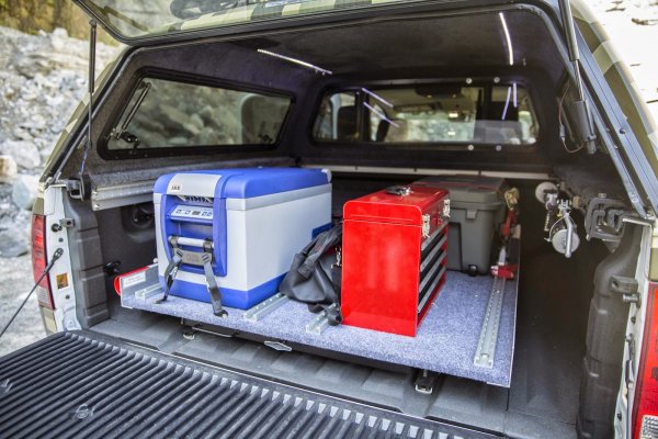 Nissan Project Titan - базиран на Titan Crew Cab PRO-4X уникален модел, създаден след анкета във Facebook