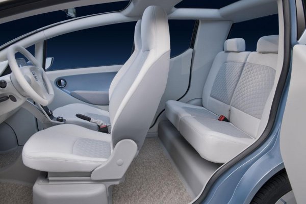 Детройт 2012 - Tata eMO