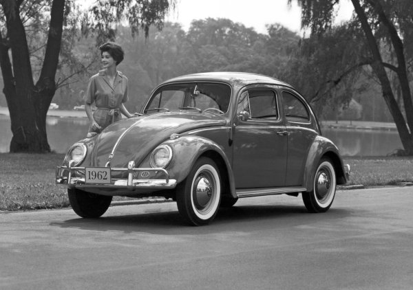 Очевидно създателите на външния вид на 2,2-тонния електрически автомобил Punk Cat с дължина 4749 мм са следвали тази тактика, вдъхновена от германския Beetle. По едно време адвокати от концерна Volkswagen се заинтересуваха от дизайна, но въпросът така и не стигна до съда и Punk Cat стана сериен модел миналата година.
