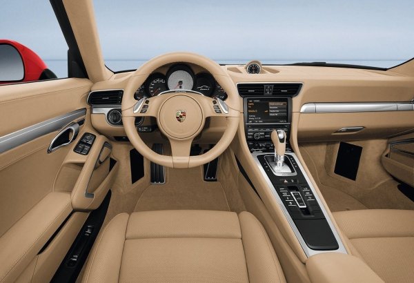 В статистиката за повреди Porsche 911 (991) се представя почти безупречно. Трябва само да вземете предвид високата цена на обслужването, но колата ви се отплаща с надеждност и увереност при шофиране.