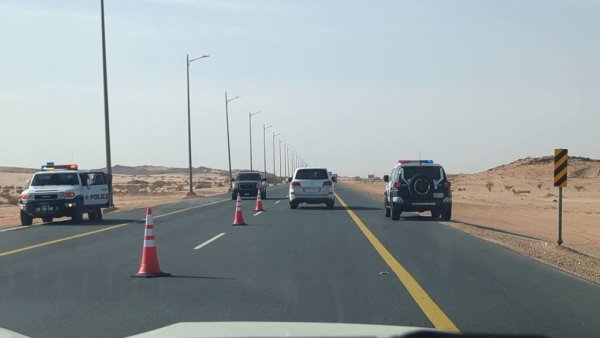 Полицейското присъствие е буквално на всеки ъгъл