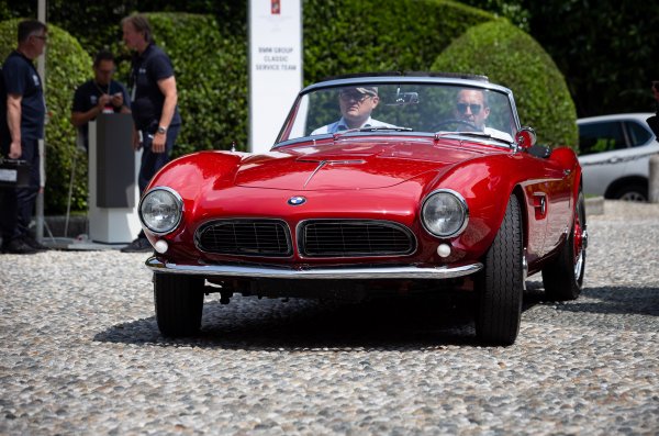 Най-цененият от колекционерите модел на BMW - 507 от 1959 година. Освен тази кола във Вила д'Eсте имаше и още едно 507 - онова, което Елвис Пресли си купува втора ръка по време на военната си служба в Германия. След дълги периперии днес то е собственост на BMW Group и е напълно възстановено.