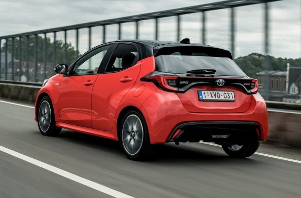 Цялата система работи много гладко и, което е важно, е изключително издръжлива. Счита се за едно от най-добрите решения в този клас, като същевременно осигурява минимален разход на гориво от 4-5 л/100 км в града. Колата може да не дава спортни емоции, защото когато натиснете газта по-силно, силният звук на двигателя и забавеният отговор приличат на типичен ефект на "прахосмукачка", но при обикновеното градско шофиране всичко работи изненадващо хармонично.