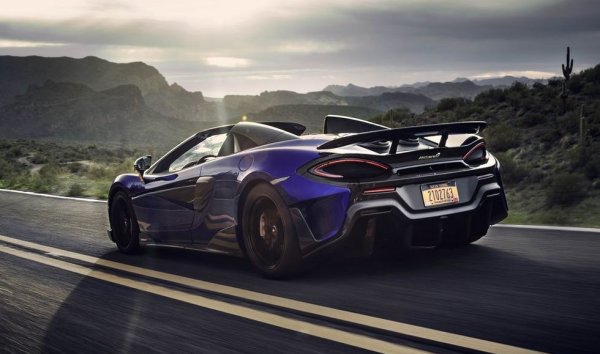 Макар и без покрив, тази кола не е компромис нито по отношение на скоростта, нито на удоволствието от шофирането. 
