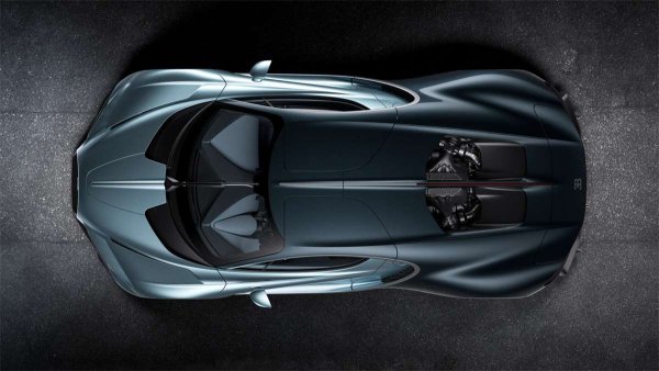 Задвижва се от 8,3-литров V16 двигател 3 електромотора - два на предната и един на задната ос. Общата мощност е 1775 к.с. Ускорява от 0 до 100 км/ч за 2 сек, а максималната скорост е 445 км/ч с активирането на специален Speed ​​Key, а без него е 380 км/ч.
