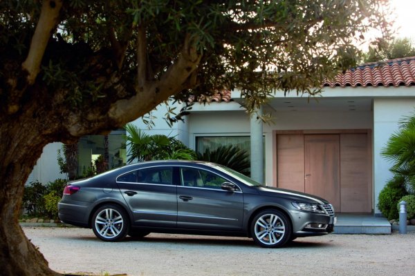 Европейската версия на Volkswagen CC 2012