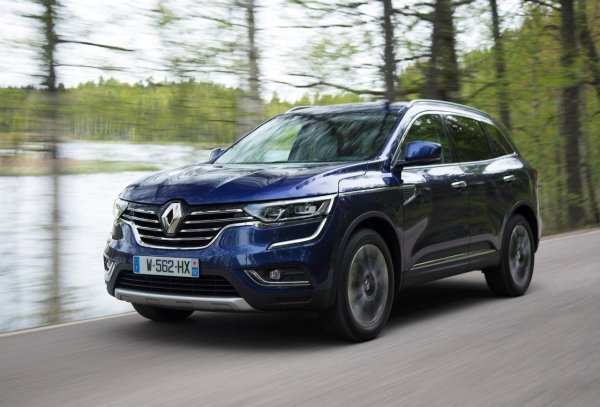 Не е по-лош от братчето си от Nissan, но резервните части са малко по-евтини. Предлага високо ниво на защита, а клирънсът му е 210 мм. Багажникът е сравнително голям - 565 литра, и това е повече от X-Trail.

Няма други опции за скоростни кутии, освен CVT. Не е особено популярен на вторичния пазар, което го прави труден за продажба.