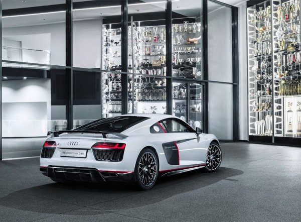 Audi R8 V10 Plus Selection 24h 