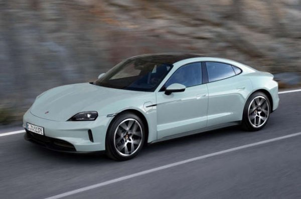 Когато се появи на пазара през 2020, Porsche Taycan незабавно получи имидж на един от най-добре представящите се електрически коли на своето поколение. За тази година немският бранд е добавил към своя лъскав автомобил впечатляваща мощност, пробег и ефективност. Батерията от вече 105kWh обещава внушителните 680 километра с едно зареждане.
