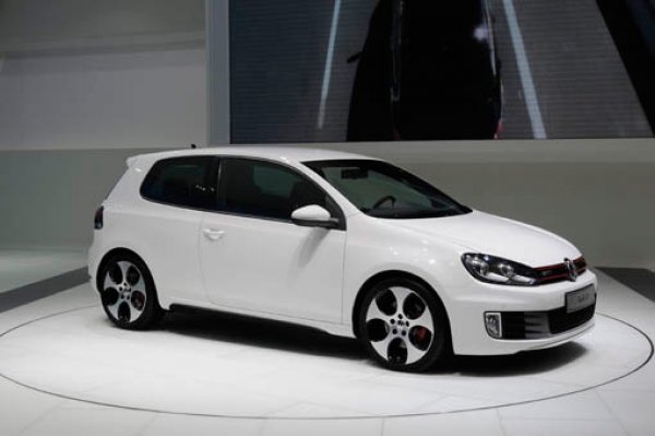 Volkswagen Golf GTI / Автомобилен салон Париж 2008