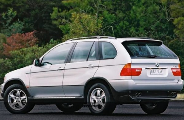 Като цяло, двигателите имат някои проблеми. 3,0-литровият турбодизел, например, се износва по-бързо – на около 150 000 км, а ремонтът е много скъп. Бензиновите V8 мотори от серията M62 (4.4 с 286 к.с. и 4.6 с 347 к.с.) харчат много, като имат проблеми с течовете и с ангренажната верига. По-малкият – 3,0-литров, страда от запушване на вентилационната система, течове на масло и повреди на фазовите регулатори.

Сред недостатъците може да се посочат още износването на материалите в интериора, както и проблемите с електрониката, които се появат след толкова много години. Оборудването обаче е доста богато, а окачването осигурява забележителен комфорт.