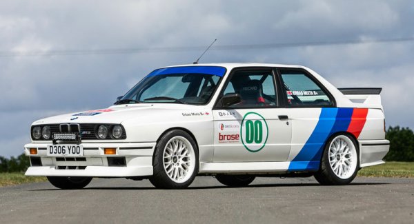 През 1987 година това беше просто BMW M3 (E30), което обаче по-късно беше превърнато в истински рали-боец. Преобразуването на автомобила доведе до това, че за него бяха платени 92 950 лири, докато оценката на експертите беше 72 300 лири. Вероятно за сделката е помогнал и фактът, че тази кола е била известно време собственост на Джей Кей – вокалист на групата Jamiroquai.